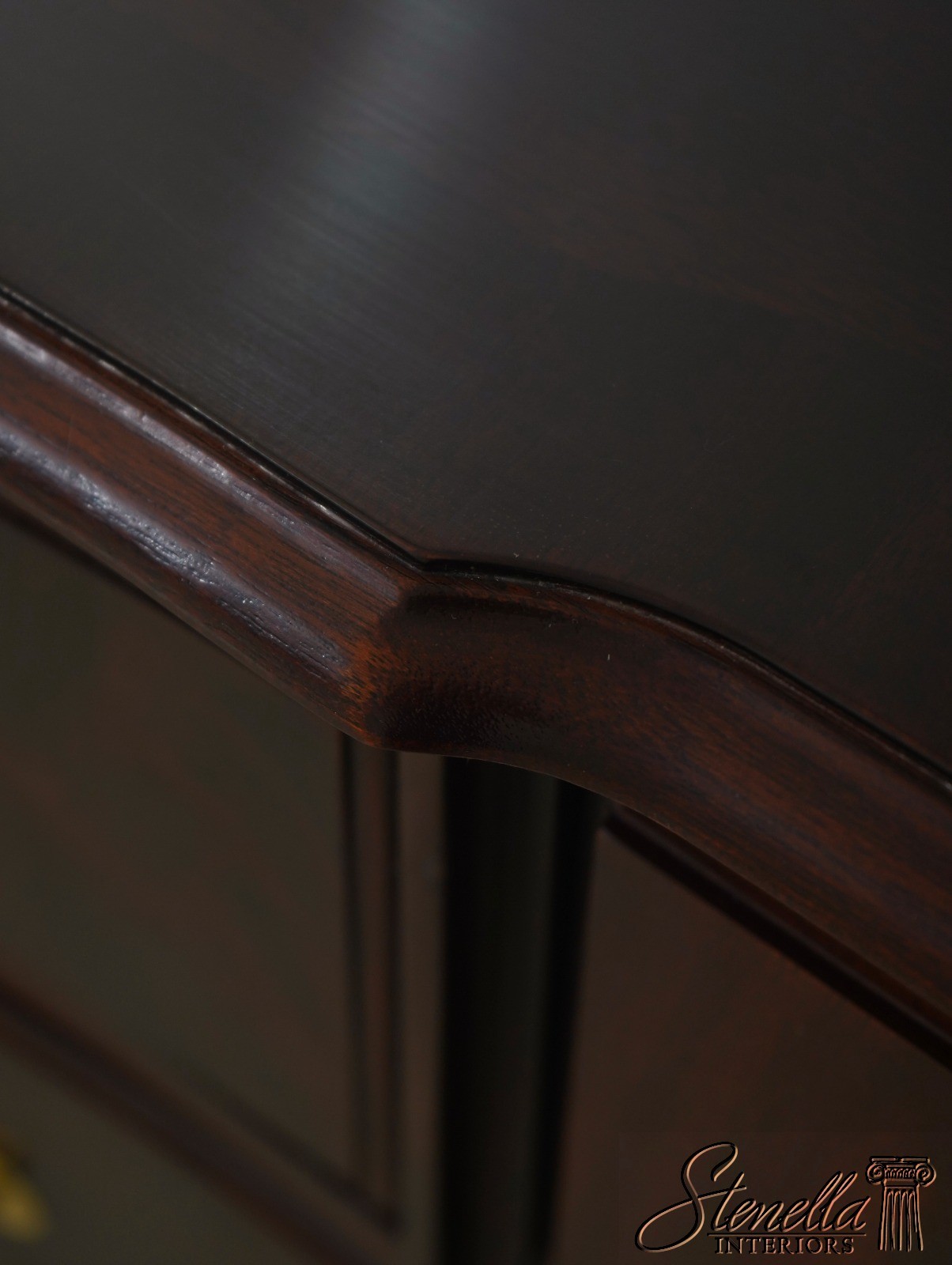 F71791: THOMASVILLE Chippendale Style Mahogany Dresser w. Mirror