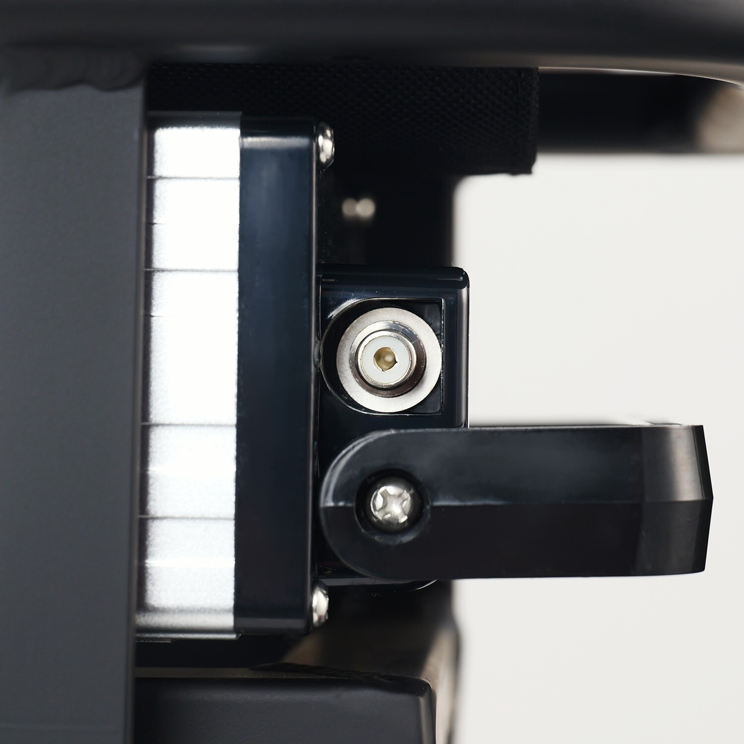 3-Wheel Heavy Duty Mobility Scooter for Adults - 16" Seat, Supports up to 280 lb