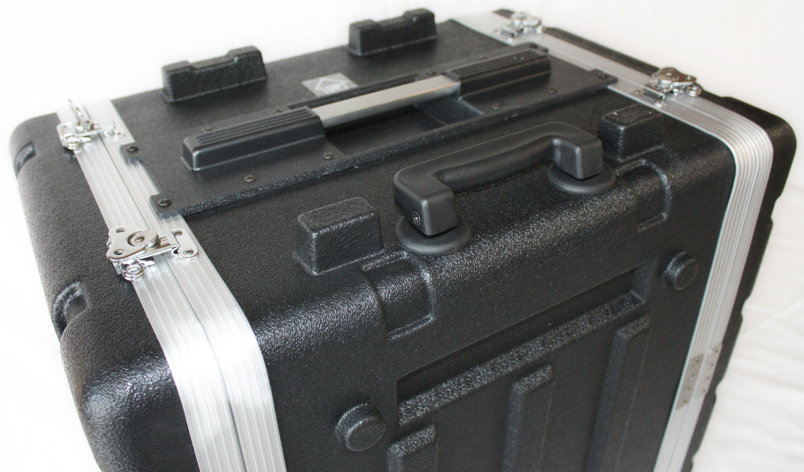 Rack, Wheels & Pull Handle Case 7U Space Light Weight 16.5" Deep Shell screws