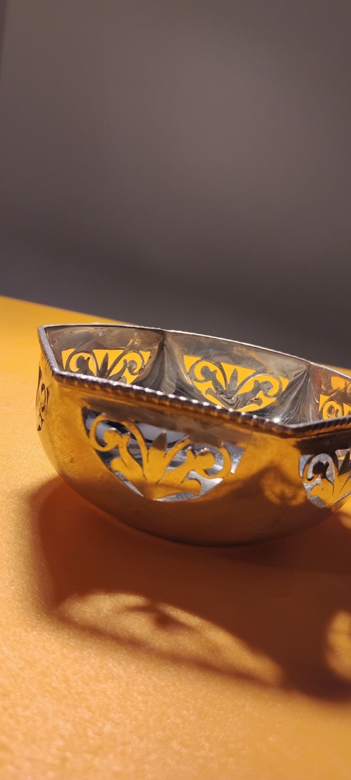 GORGEOUS EAST INDIAN 850 SILVER BOWL PRETTY PIERCED DESIGNS 66gms 4" W x 1.75"H