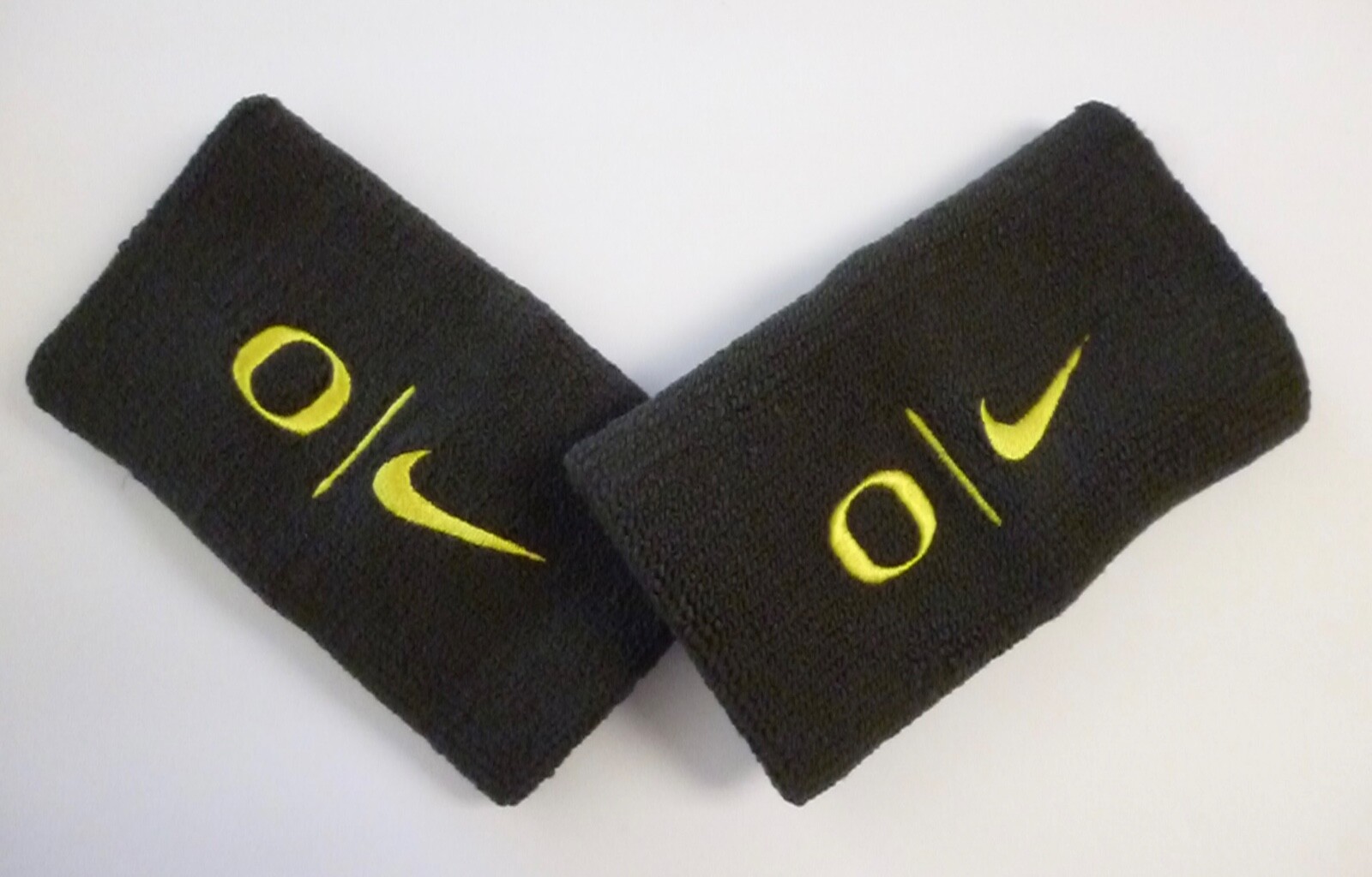 Nike Oregon Ducks Doublewide Wristbands NCAA Football Team Issued