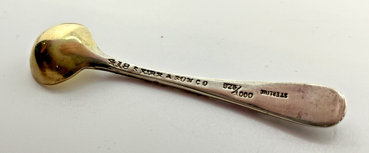 S Kirk & Son Sterling Silver Repousse Salt Cellar + 6 Spoons - 925 Sterling