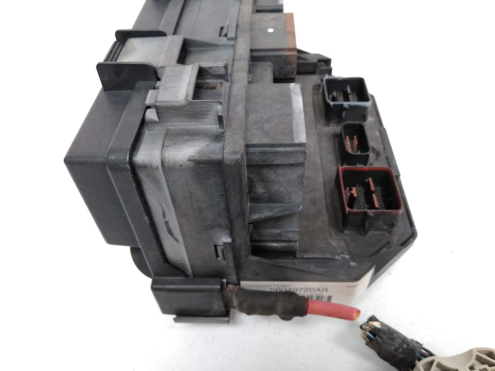 56049720AR Chrysler 2008 2009 Town & Country Fuse Box Engine Bay TIPM OEM B2