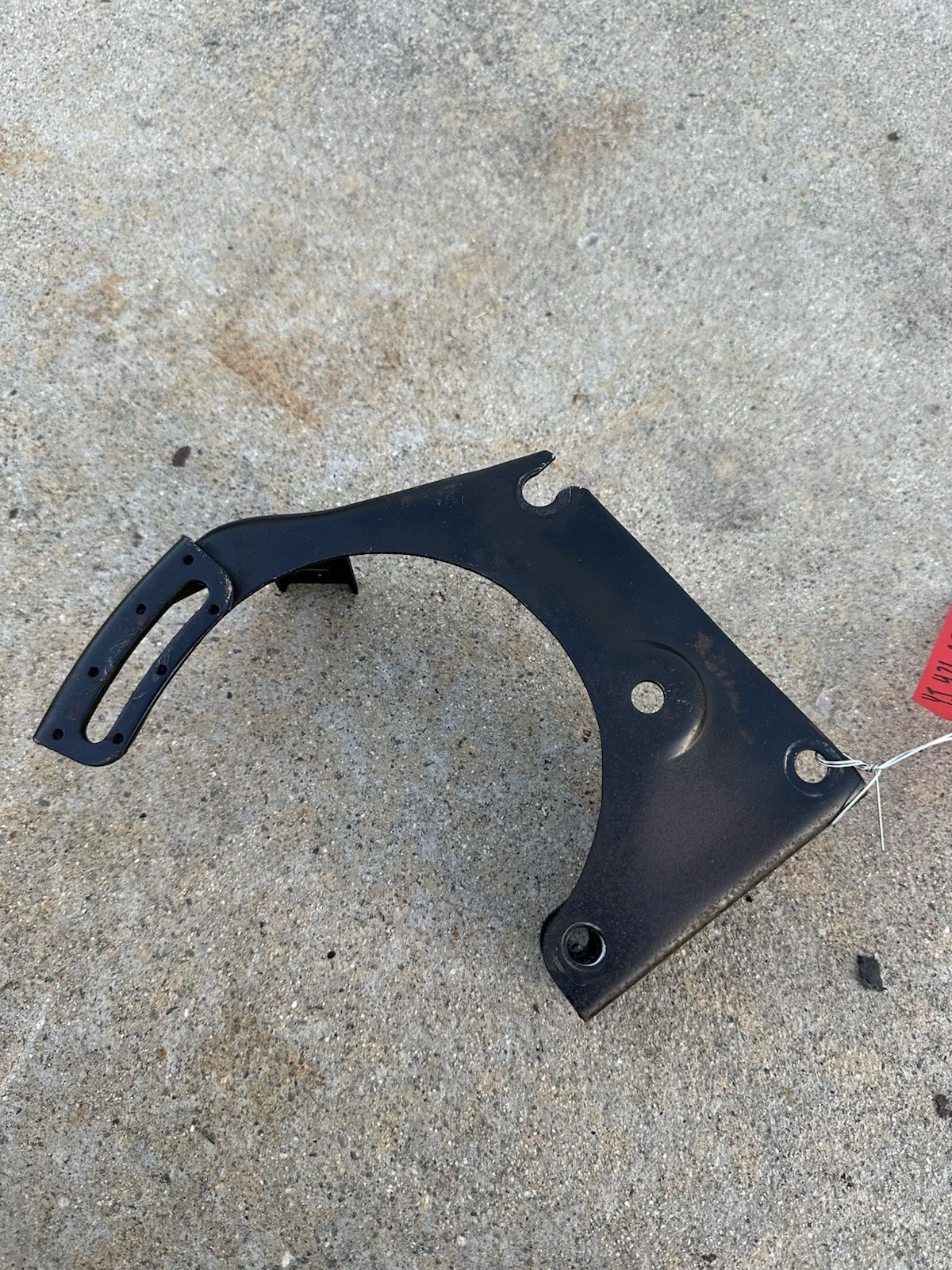 76-90 Jeep CJ/YJ 4.2L  Engine Alternator Bracket