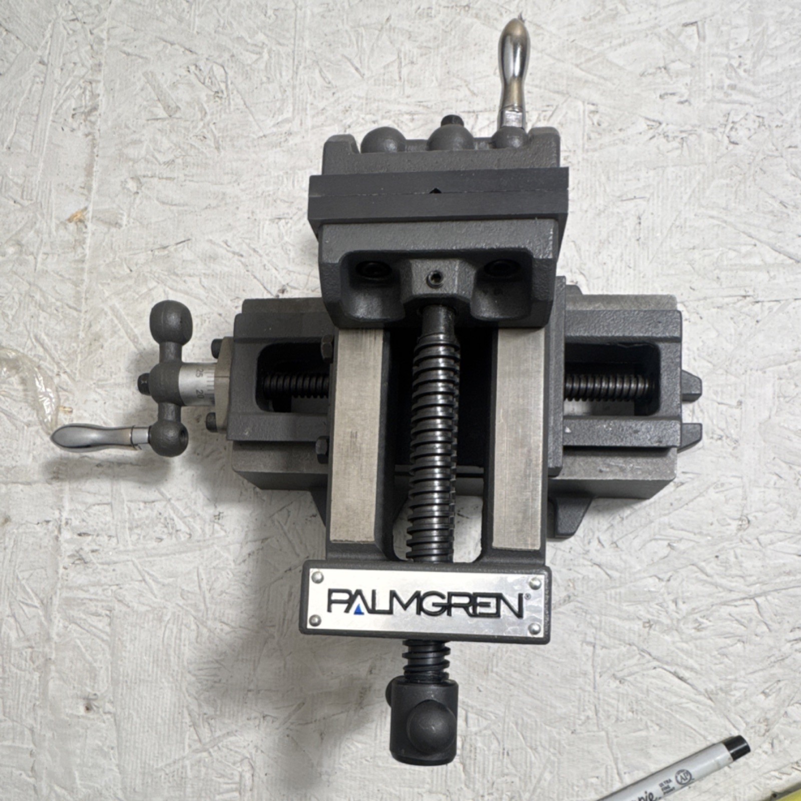 Palmgren 3.5" Jaw Width 3.25" Opening Cross Slide Machine Vise