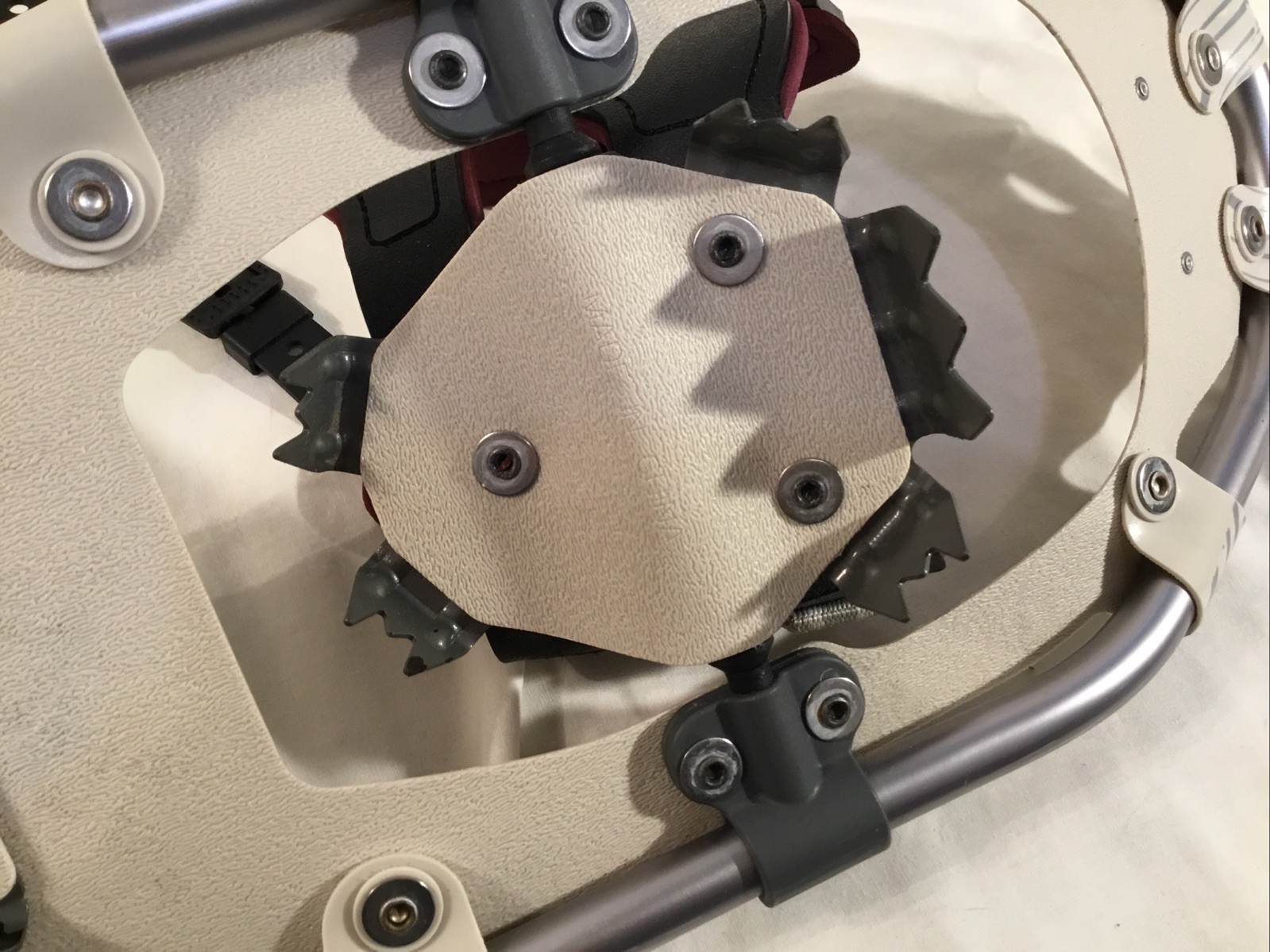 Field N Forest Winter Trail III 825 Snow Shoes Yukon