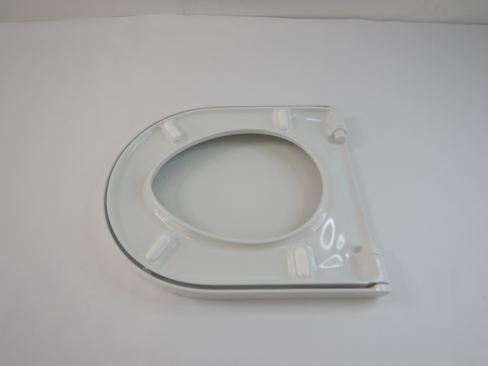 Duravit 0069890000 - Various Series Round Toilet Seat, Alpine White