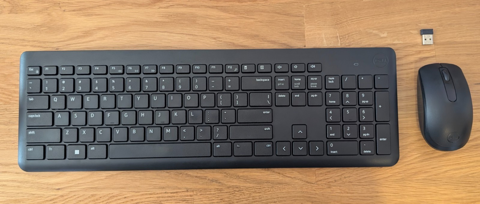 Dell Keyboard and Mouse - KM3322W - US English - 2.40 GHz Keyboard - Black