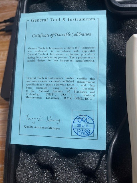 General UV513AB UV AB Digital Light Meter 280-400 Nanometers