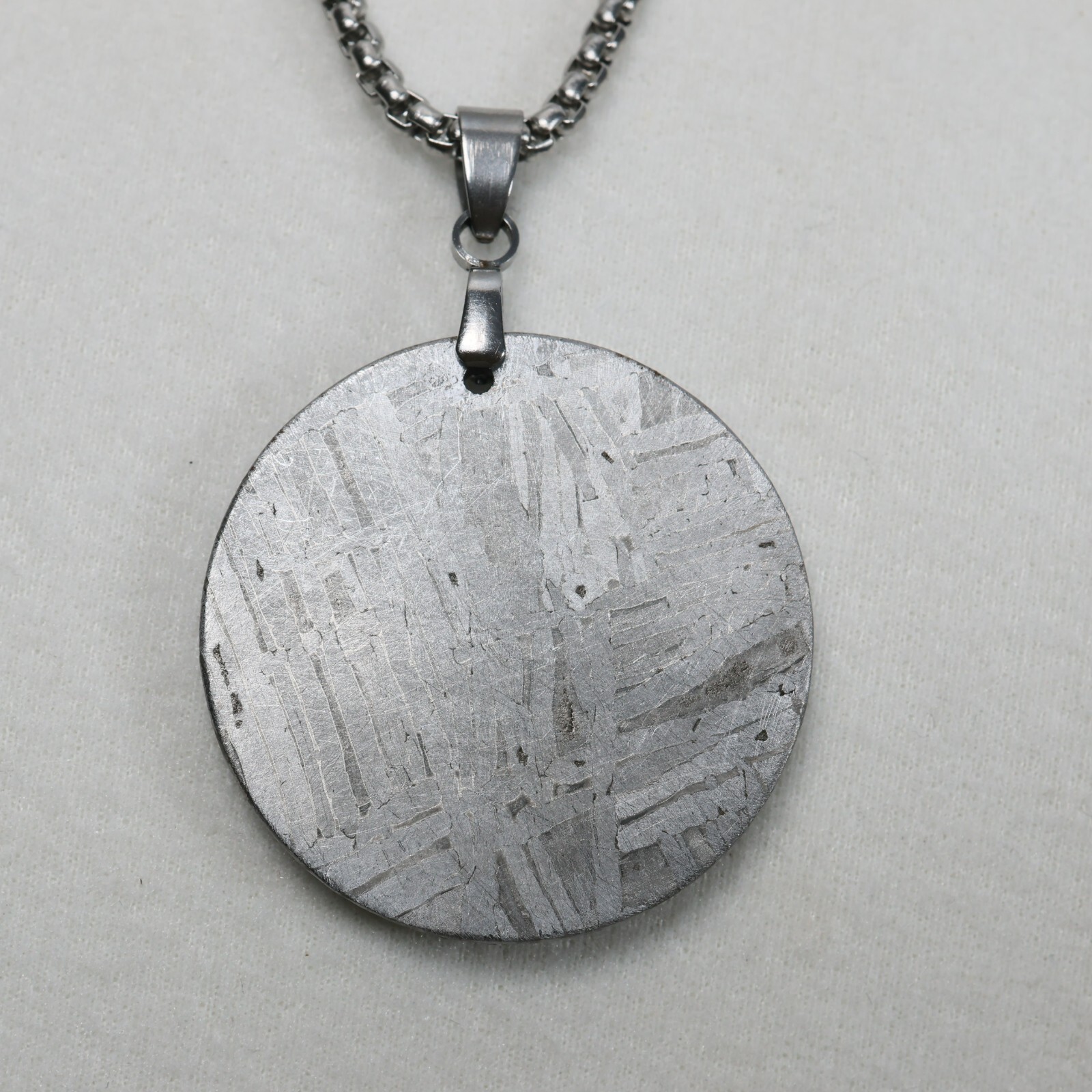 Natural Muonionalusta meteorite carved pendant，meteorite Lion Necklace