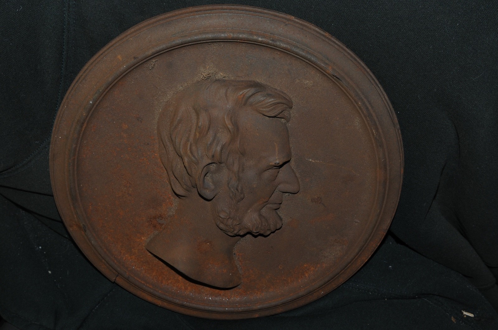 Vintage Cast Iron US President Abraham Lincoln Portrait Raised Relief Plaque ..
