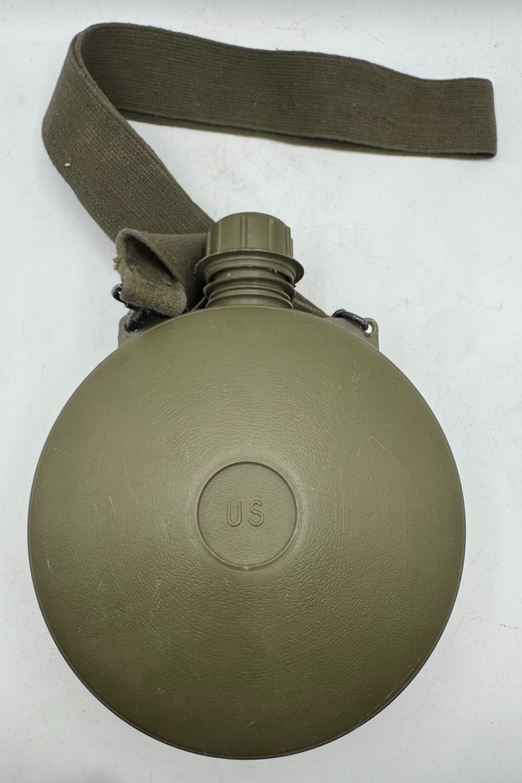 US Military Style 2 Quart Round Plastic Canteen w/ Carrying Strap Camping Hike