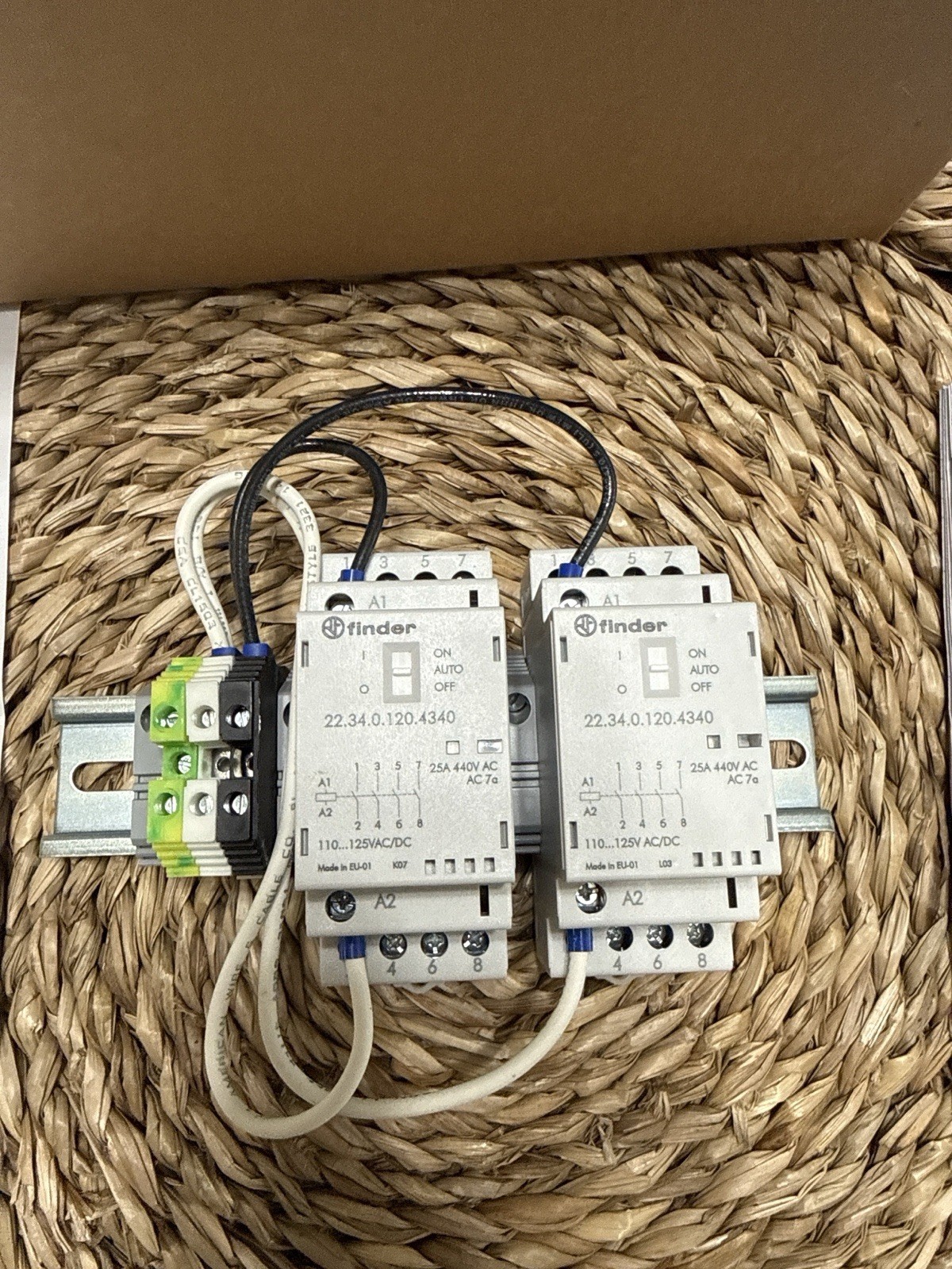 MCG USA MCGLCOE-22A-8P-120V Lighting Contactor 8P 22A 120V w Finder Relays