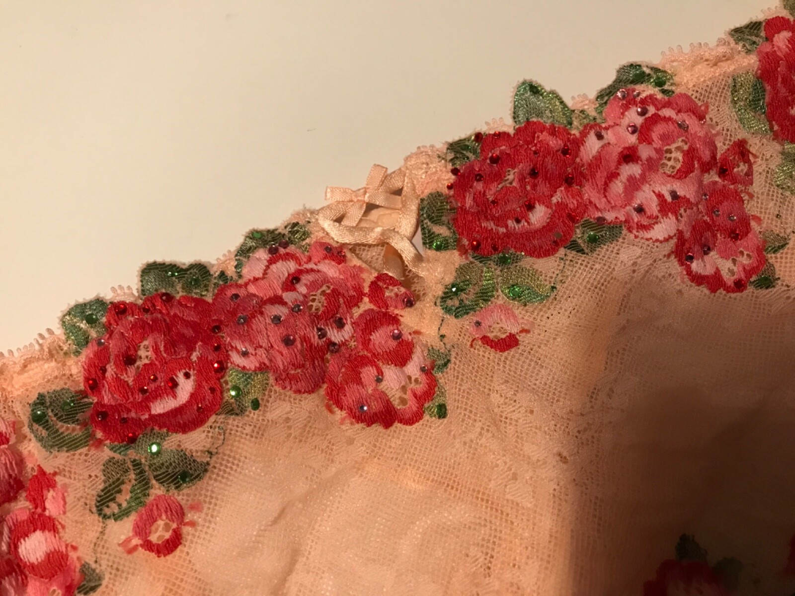 Victoria’s Secret Very Sexy Embroidered Roses Lace Garter Skirt NWT Crystals M