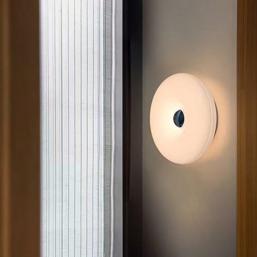 Modern Fashionable Donut-Shaped Atmosphere Lamp, Rechargeable, 3-Color Dimming..