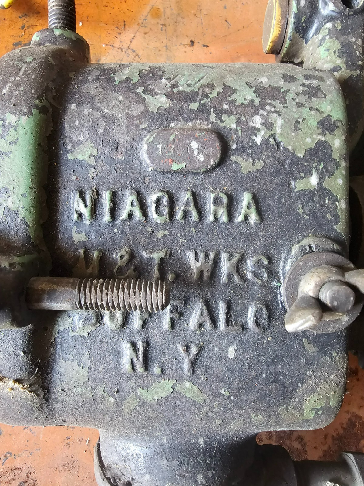 Niagara M&T Works R-1101 Hand Crank Sheet Metal Bead Roller