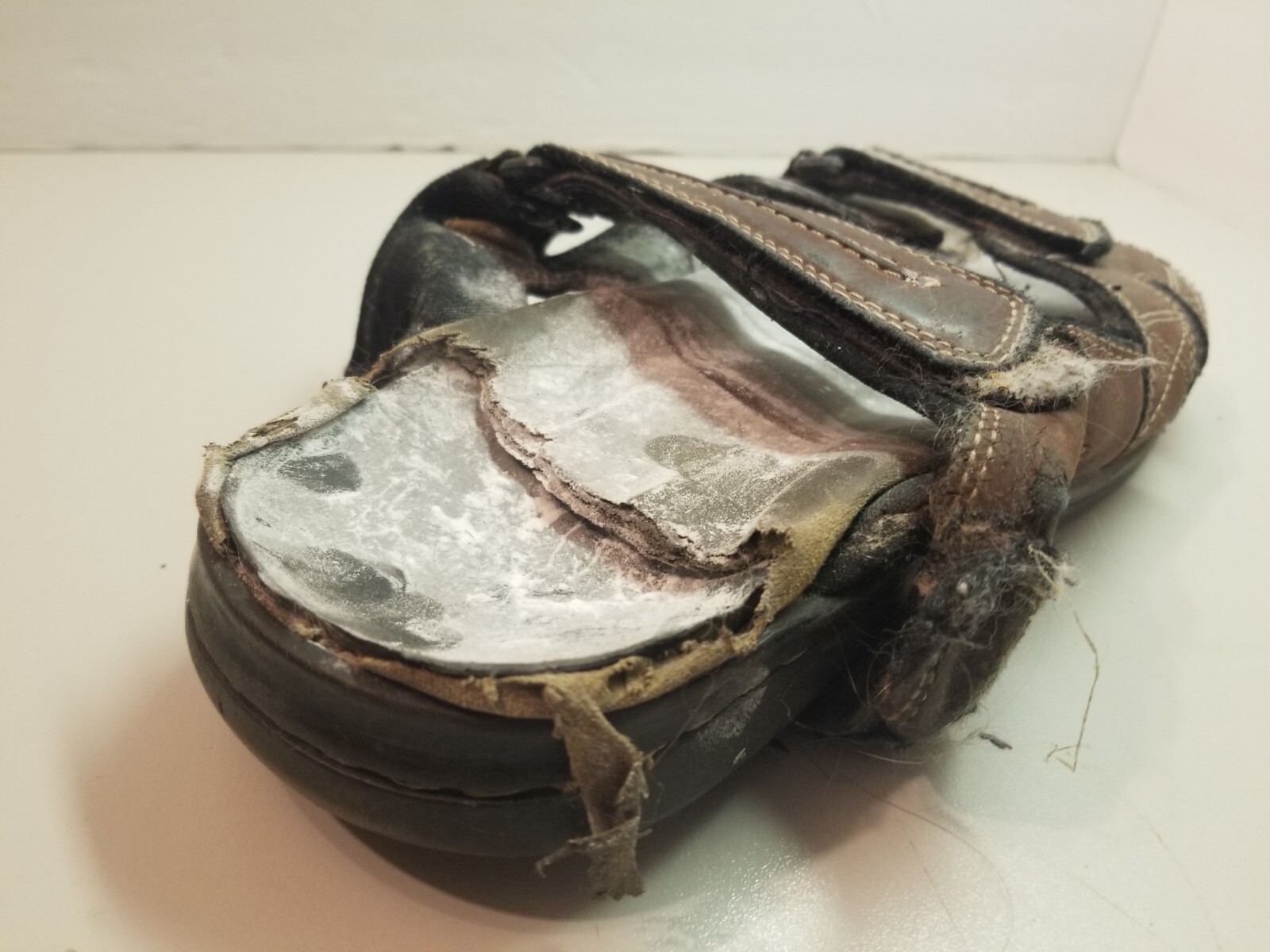 Men's REALLY Used Dockers Sandals 10w or 10 half READ Jesus Men Shoes Shoe