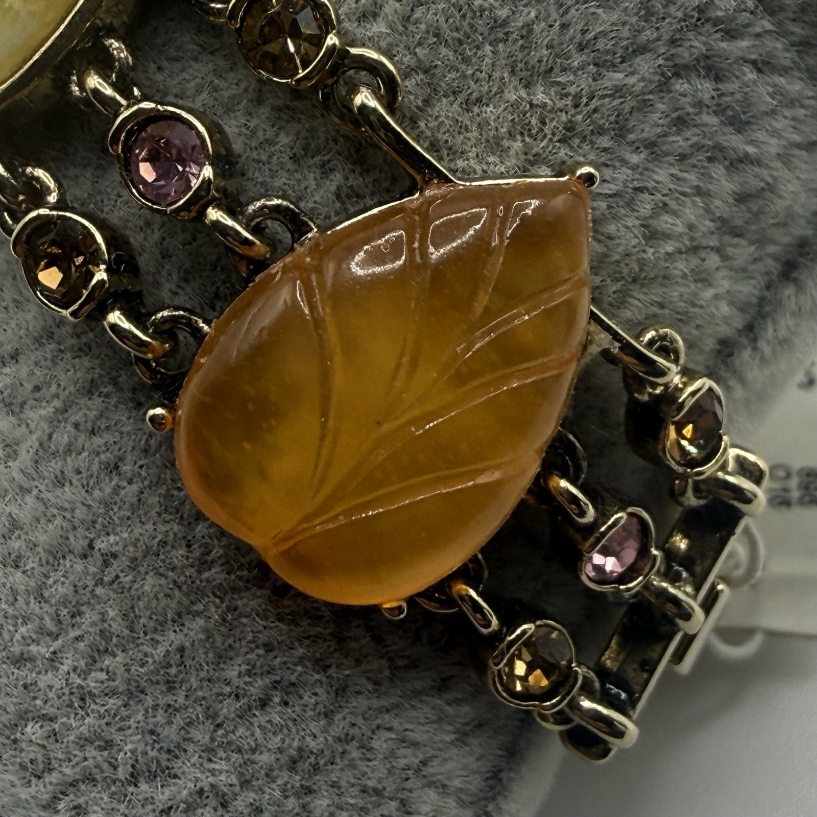 Vintage Trifari Bracelet Rhinestones Carved Acrylic Leaf Cabochons Gold Tone 7”