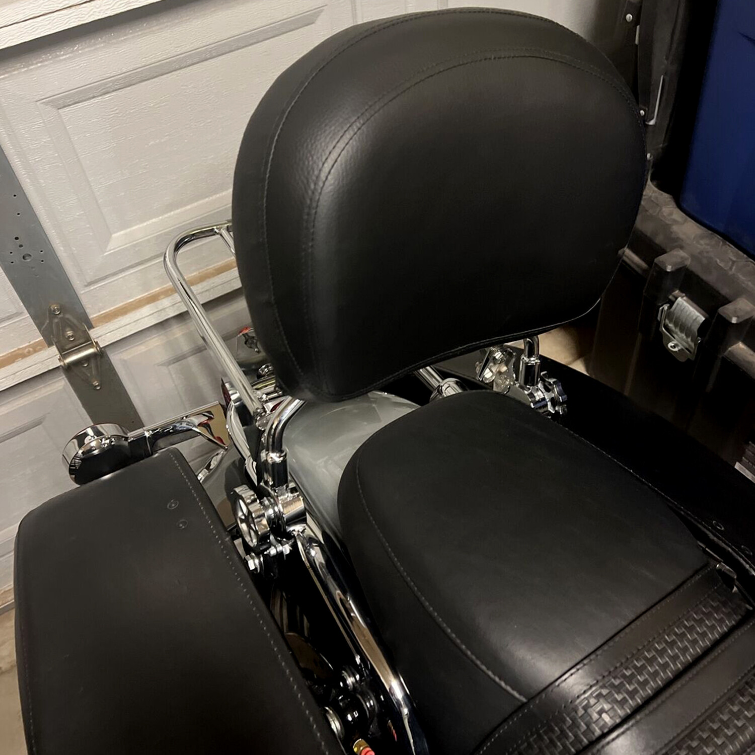 For 97-08 Harley Road King Electra Glide Adjustable Sissy Bar Backrest w/Rack