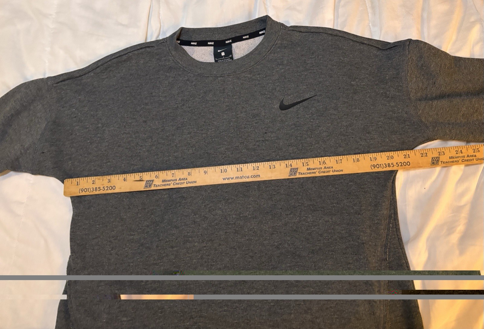 Nike Yoga Crew Pullover With Front Kangaroo Pocket Women’s Small Gray