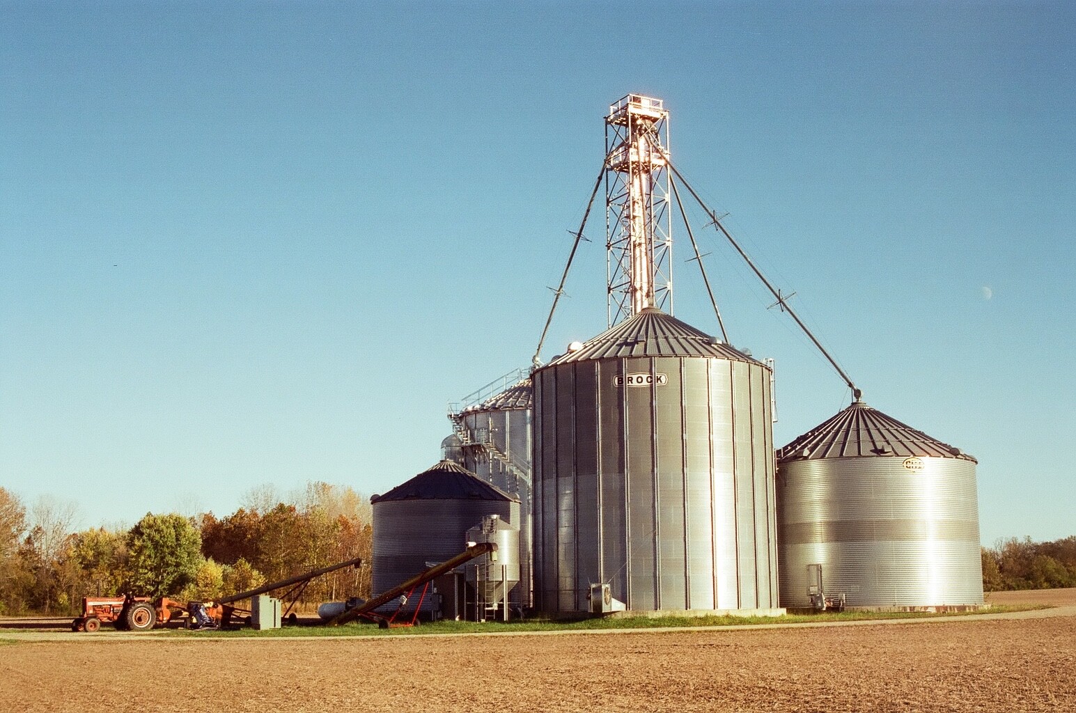 Cyberpunk 400D 36 exp C41 35mm Color Negative Film NO REMJET Kodak Vision3 250D