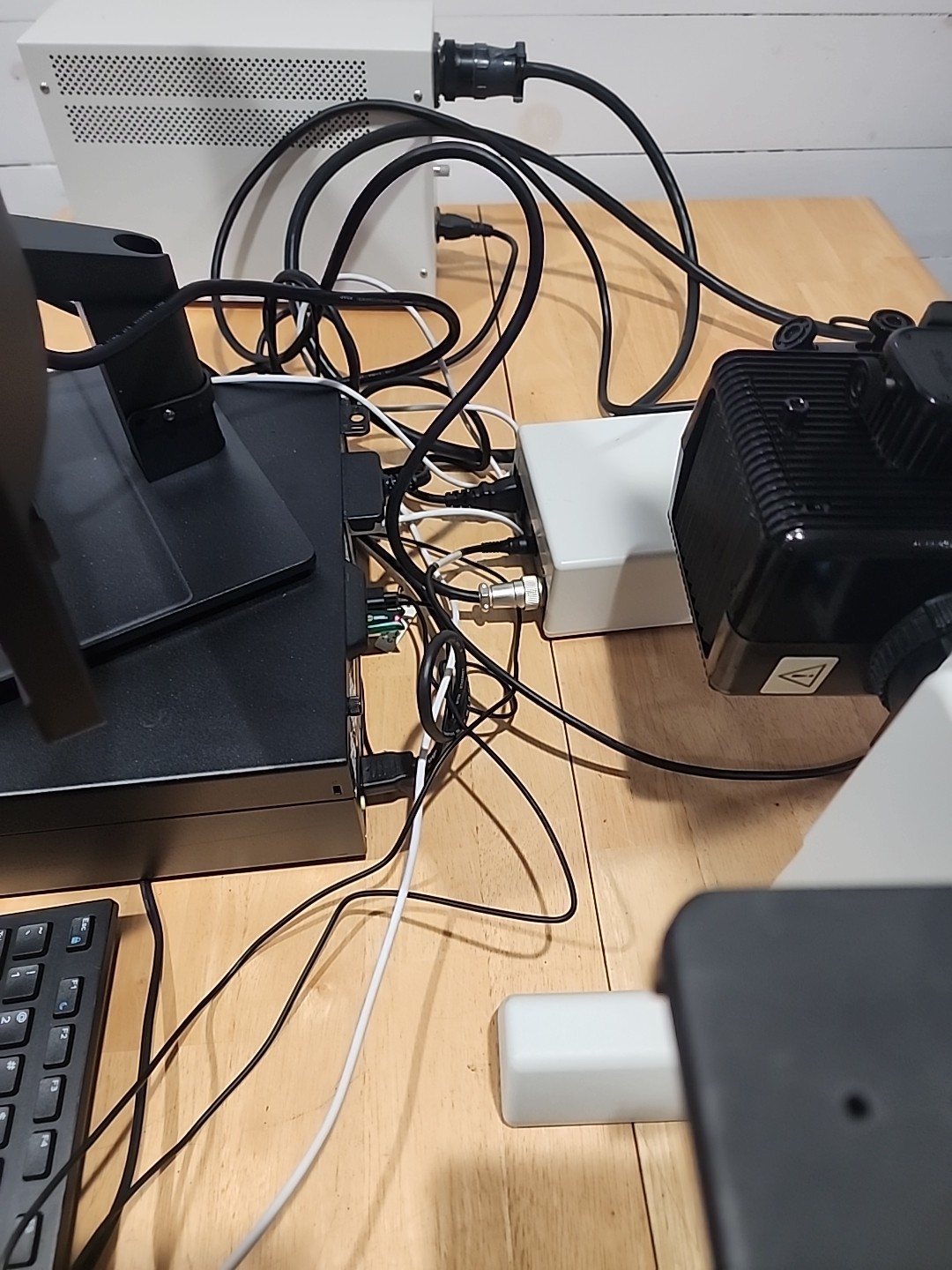 Nikon Eclipse TE300 Inverted Microscope Fluorescence Hoffman Modulation Complete