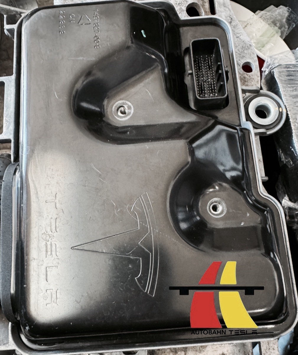 2020 - 2024 Tesla Model Y Front Electronic Controller Module AWD 1497324-00-H2