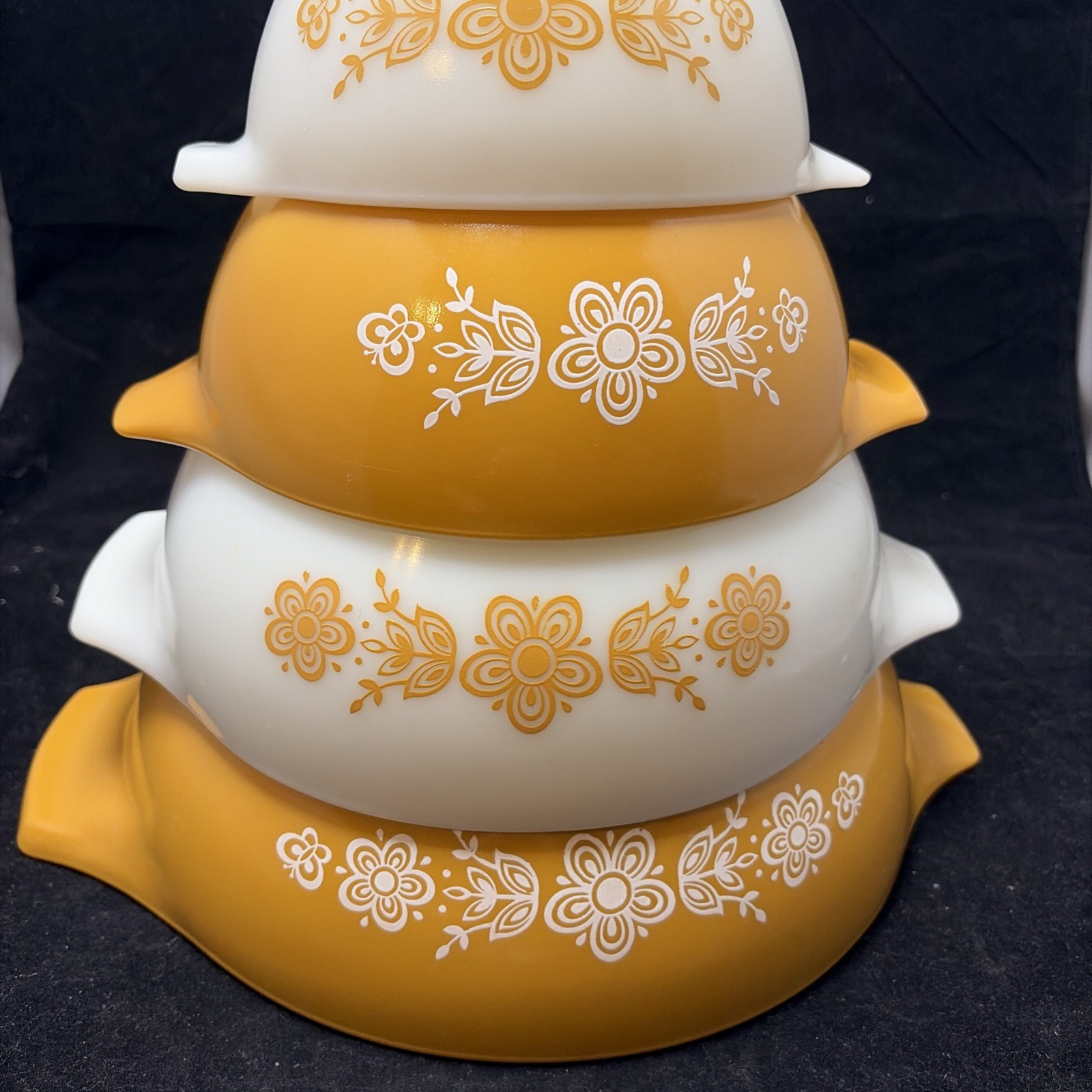 4 PYREX BUTTERFLY GOLD 4 CINDERELLA MIXING BOWLS 441-442-443 -444