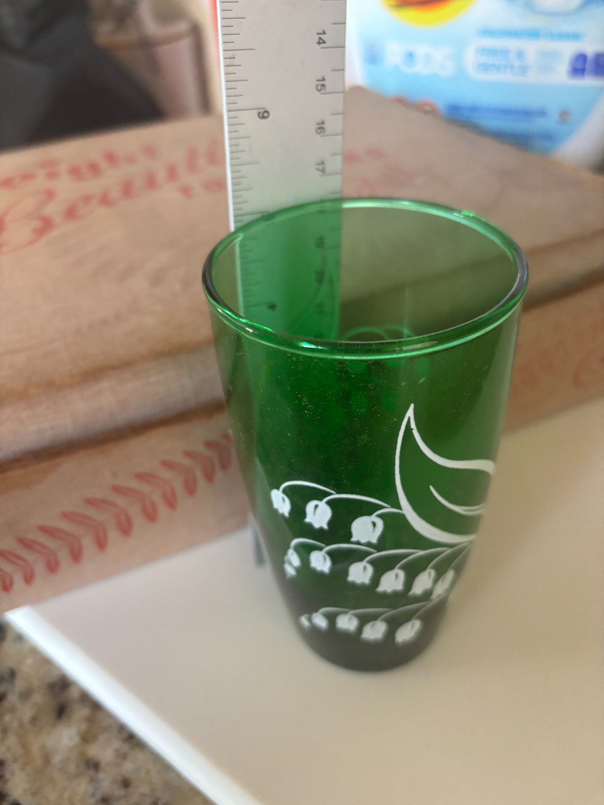 Vintage Anchor Hocking LILY OF THE VALLEY Green Glass Tumbler - 8 in orig box