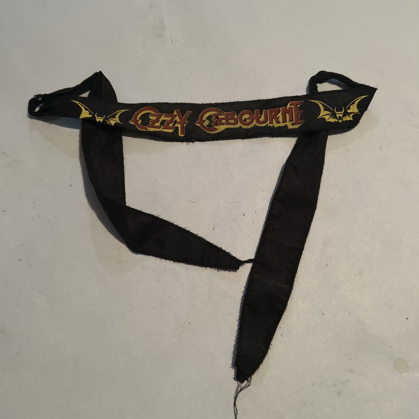VTG Ozzy Osbourne 1984 HEADBAND SPEAK OF THE DEVIL - RARE - Bat Logo