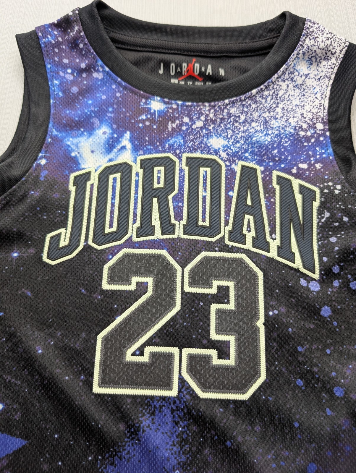Nike Air Jordan Kids Boys Jersey & Shorts Set Size 4 Galaxy