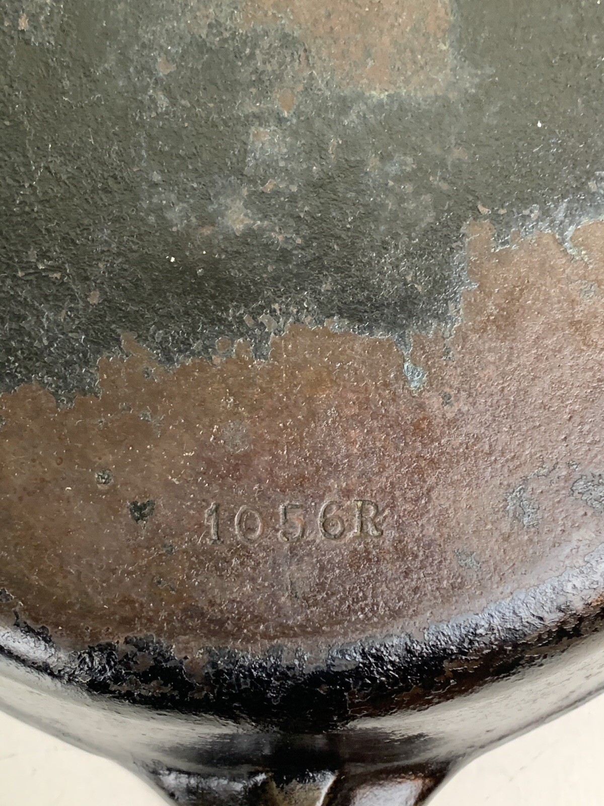 Wagner Ware Sidney-O- #6 Skillet 1056 R Stylized Logo Cast Iron