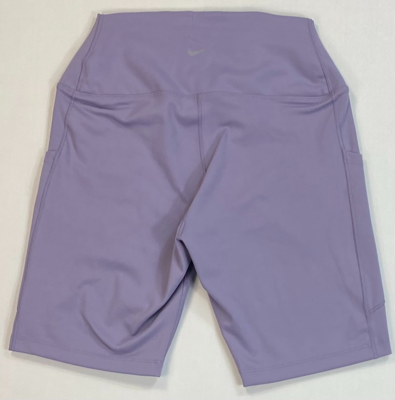 Women's Nike One FZ6758 Gentle Support High Rise 8" Biker Shorts New