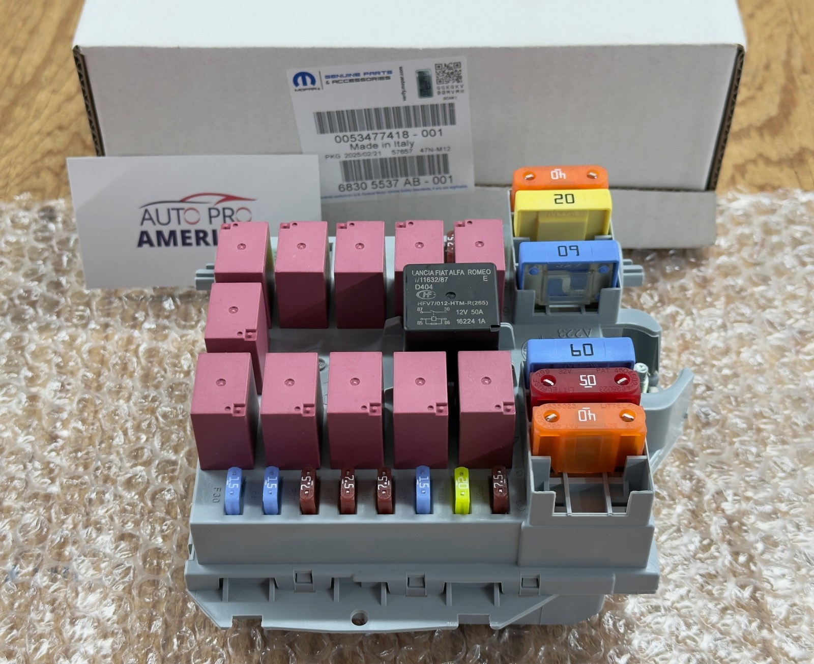 INTELLIGENT POWER CENTER 14-22 RAM PROMASTER 1500 2500 3500 OEM MOPAR 68305537AB