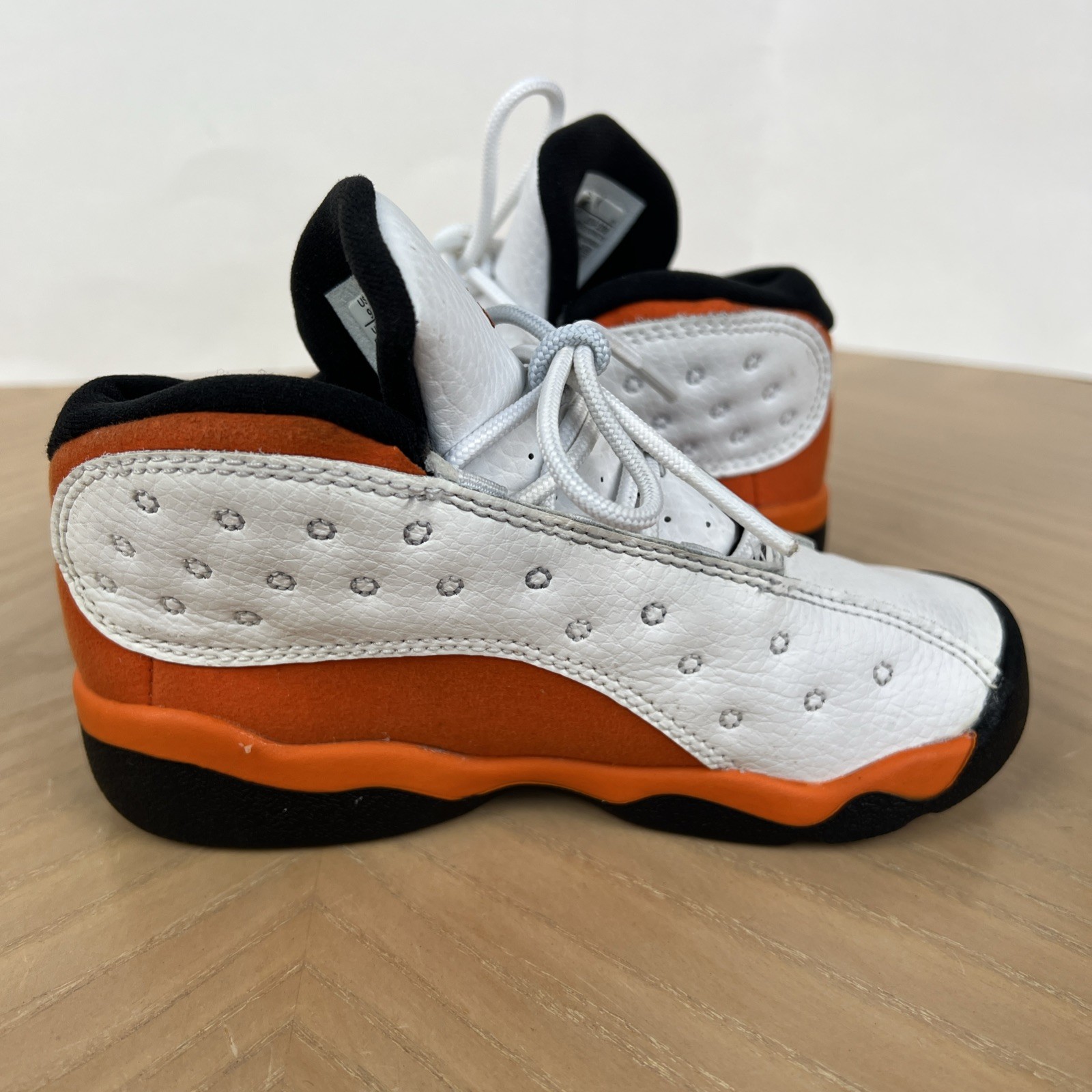 AIR JORDAN 13 RETRO WHITE Orange STARFISH SIZE 9C