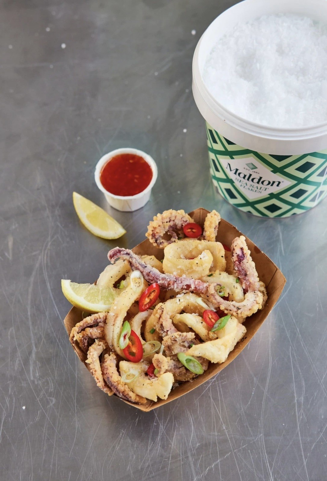 Sea Salt Flakes, 1.25lbs (570 g), Resealable Tub, Kosher, Natural - Maldon