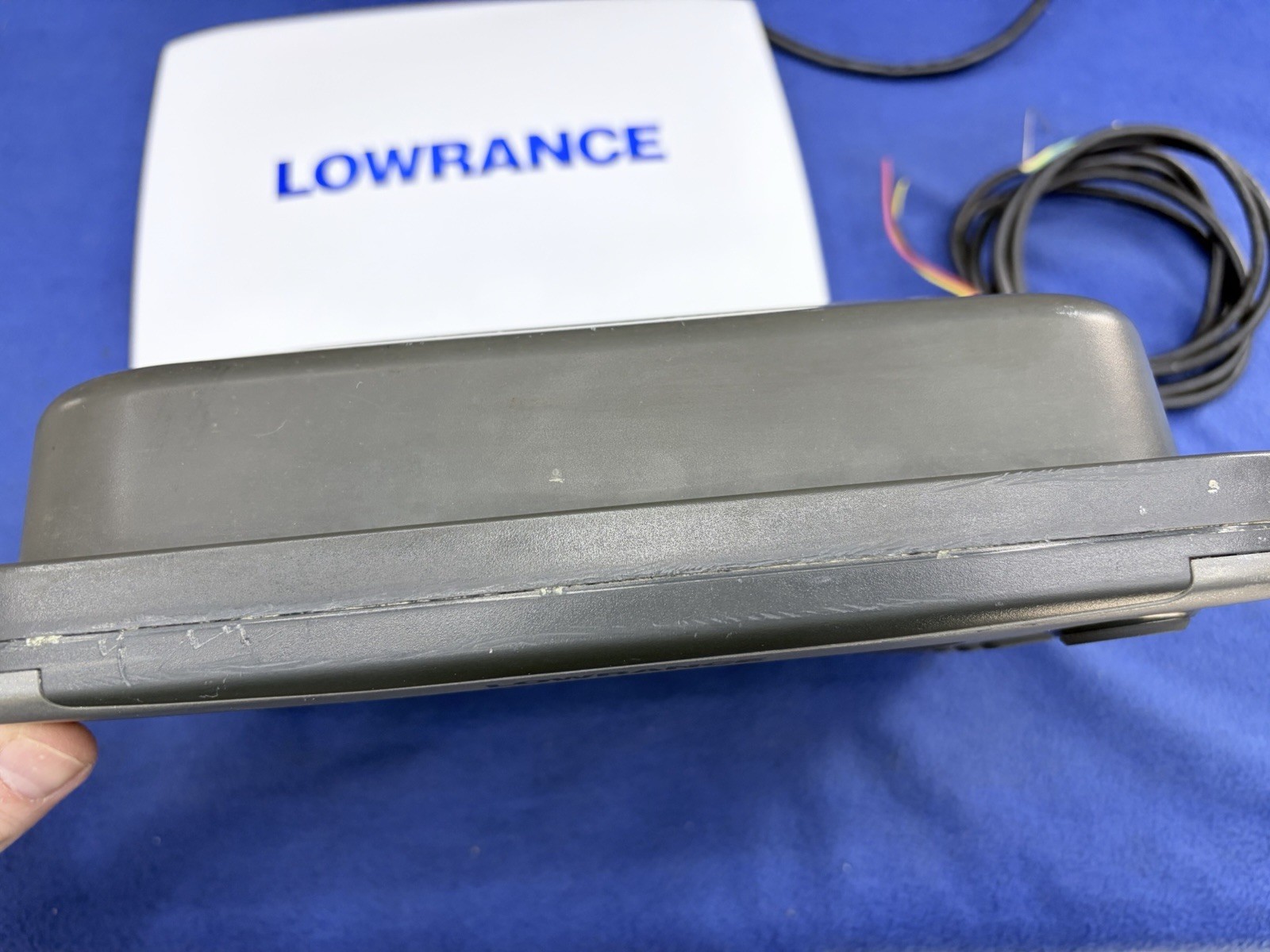 Lowrance HDS 8 Gen 1 Insight USA GPS Chartplotter Fish Finder Display W/ Mount