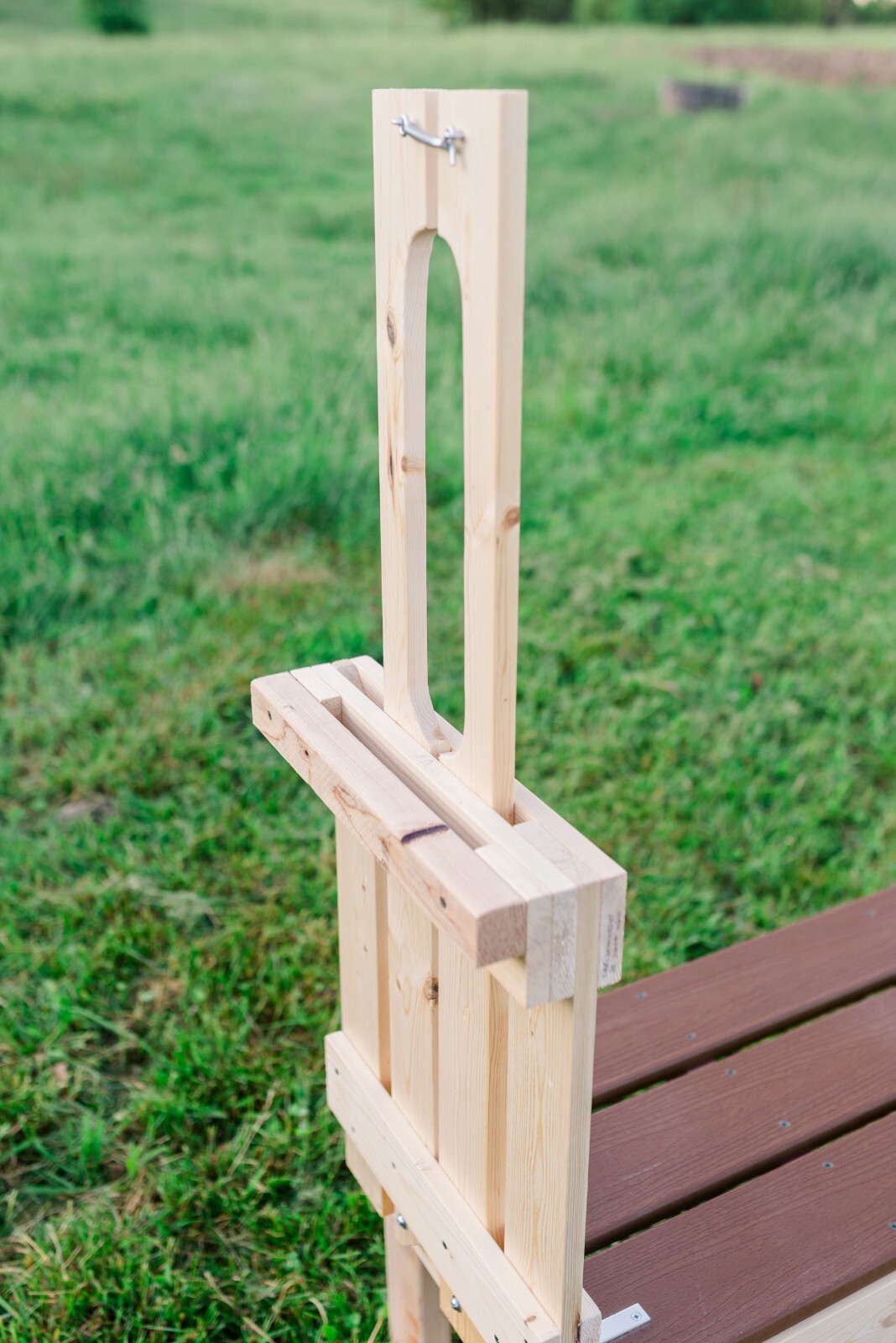 New Goatstand.com Carpenter Built Goat Milking Stand - Full 42in. Composite Deck