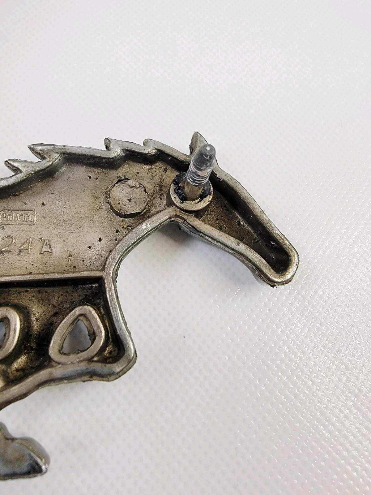 1960s FORD MUSTANG Running Horse Chrome Front Grill Emblem 68113 C8ZB-8A224A CAV