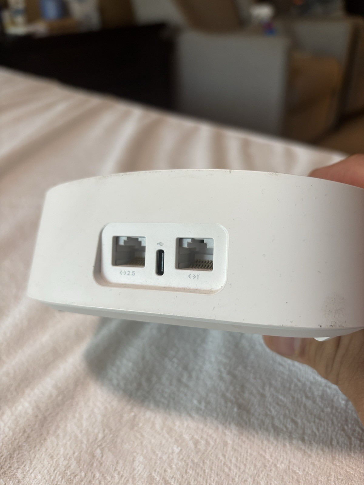 eero pro 6e Tri Band WiFi 6 S010001 Tri Band Mesh Router