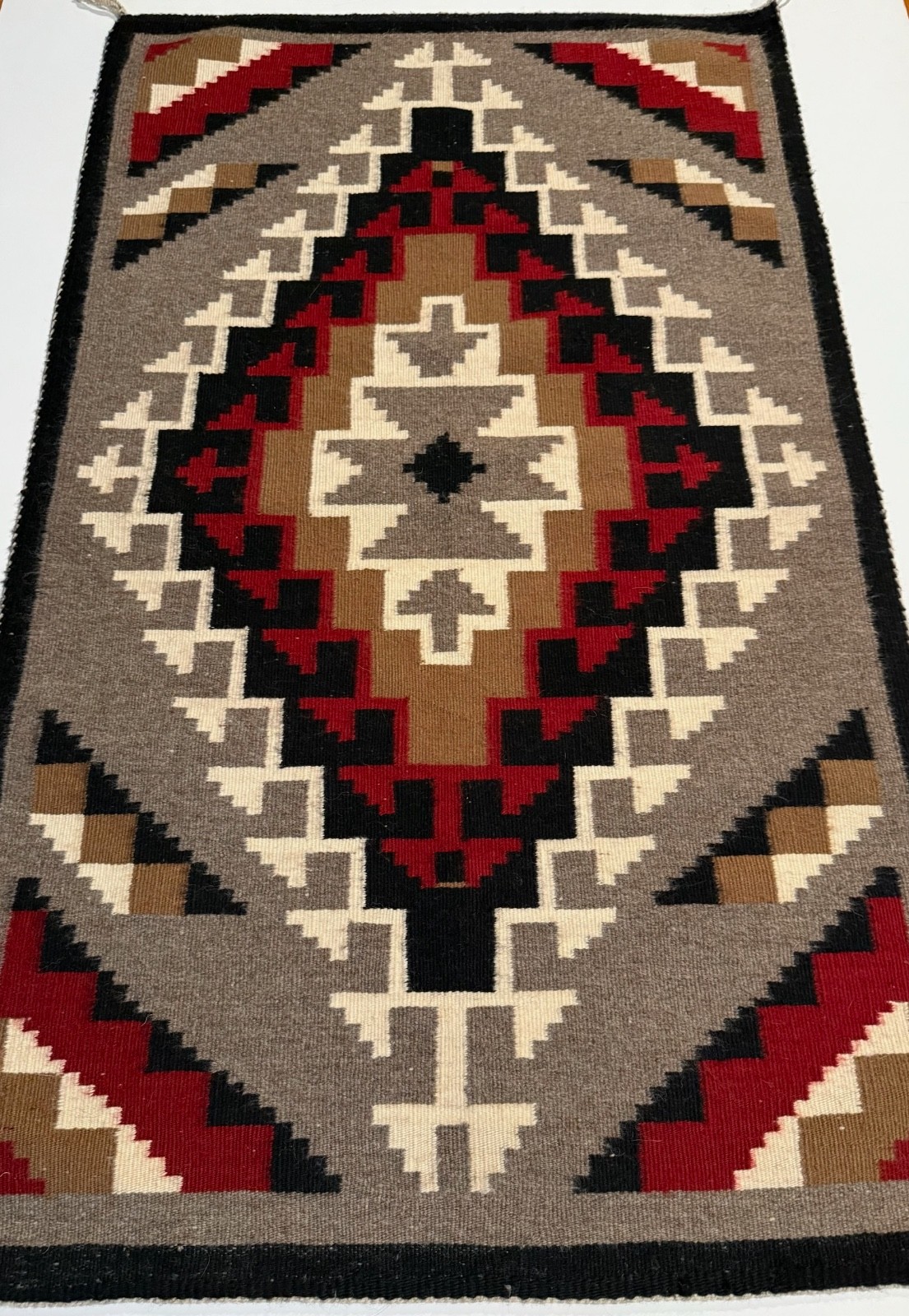 OUTSTANDING NAVAJO GANADO RUG / TAPESTRY,2-TONE(OLIVE-TAN) BACKGROUND, MINT, NR!
