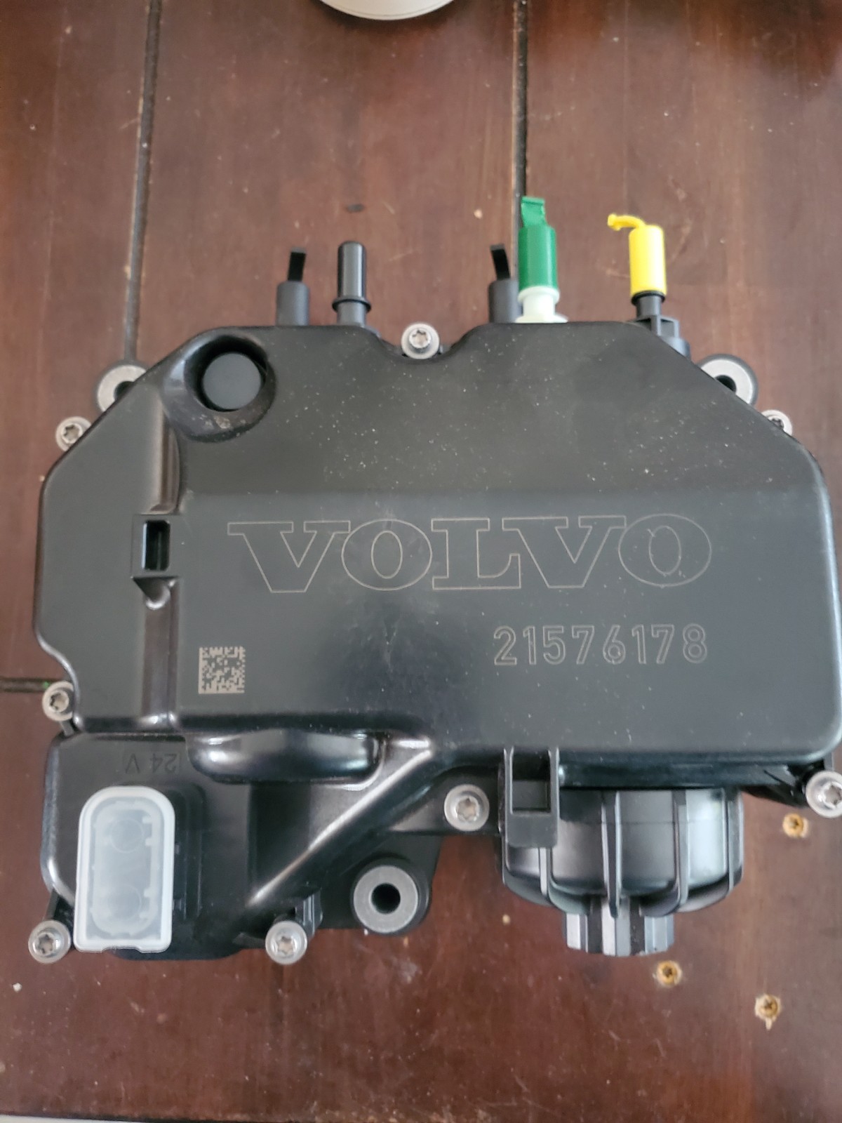 New OEM Volvo Mack Def Pump Dosing Module 24V 21576178 Bosch 0444042011 Austria