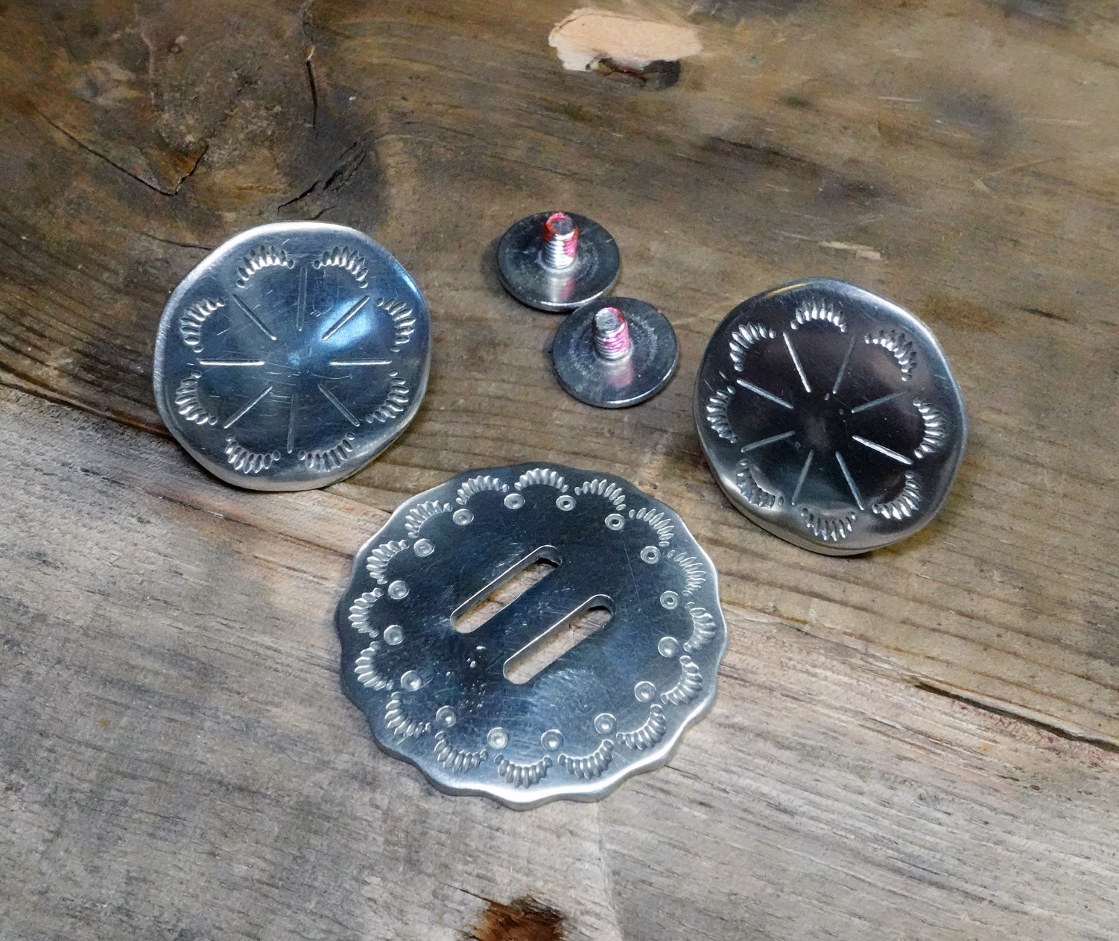 Tombstone "Johnny Ringo" western concho set for leatherwork