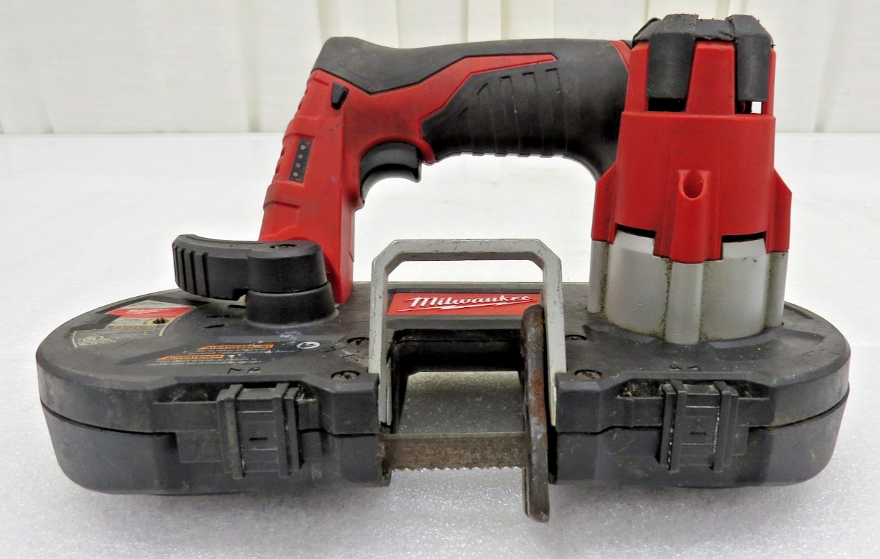 Milwaukee 2429-20 M12 Cordless Sub-Compact Band Saw W/Red Lithium CP 2.0 Battery