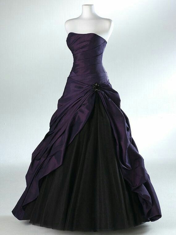 Gothic Wedding Dresses Sleeveless A Line Vintage Satin Grey Purple Bridal Gowns