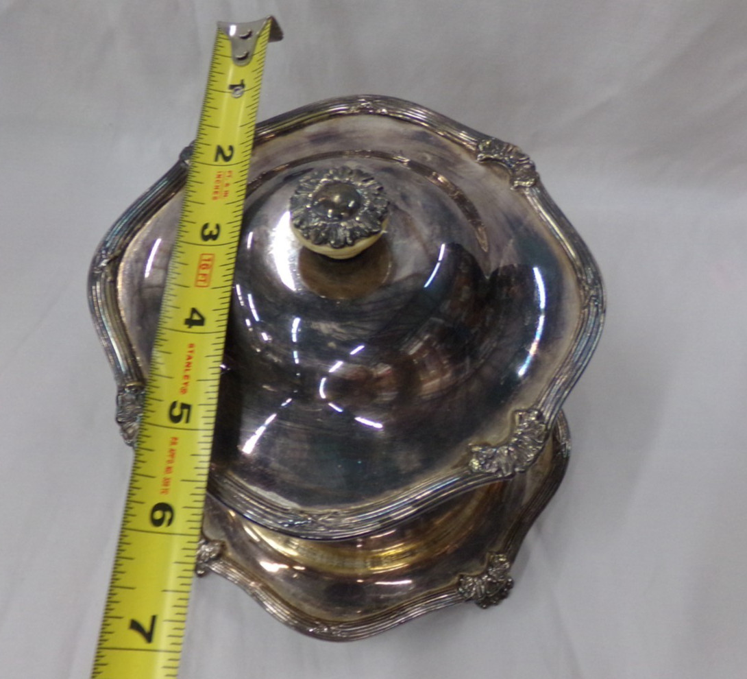 Antique WALKER & HALL SHEFFIELD ENGLAND SILVERPLATE FOOTED BISCUIT BARREL