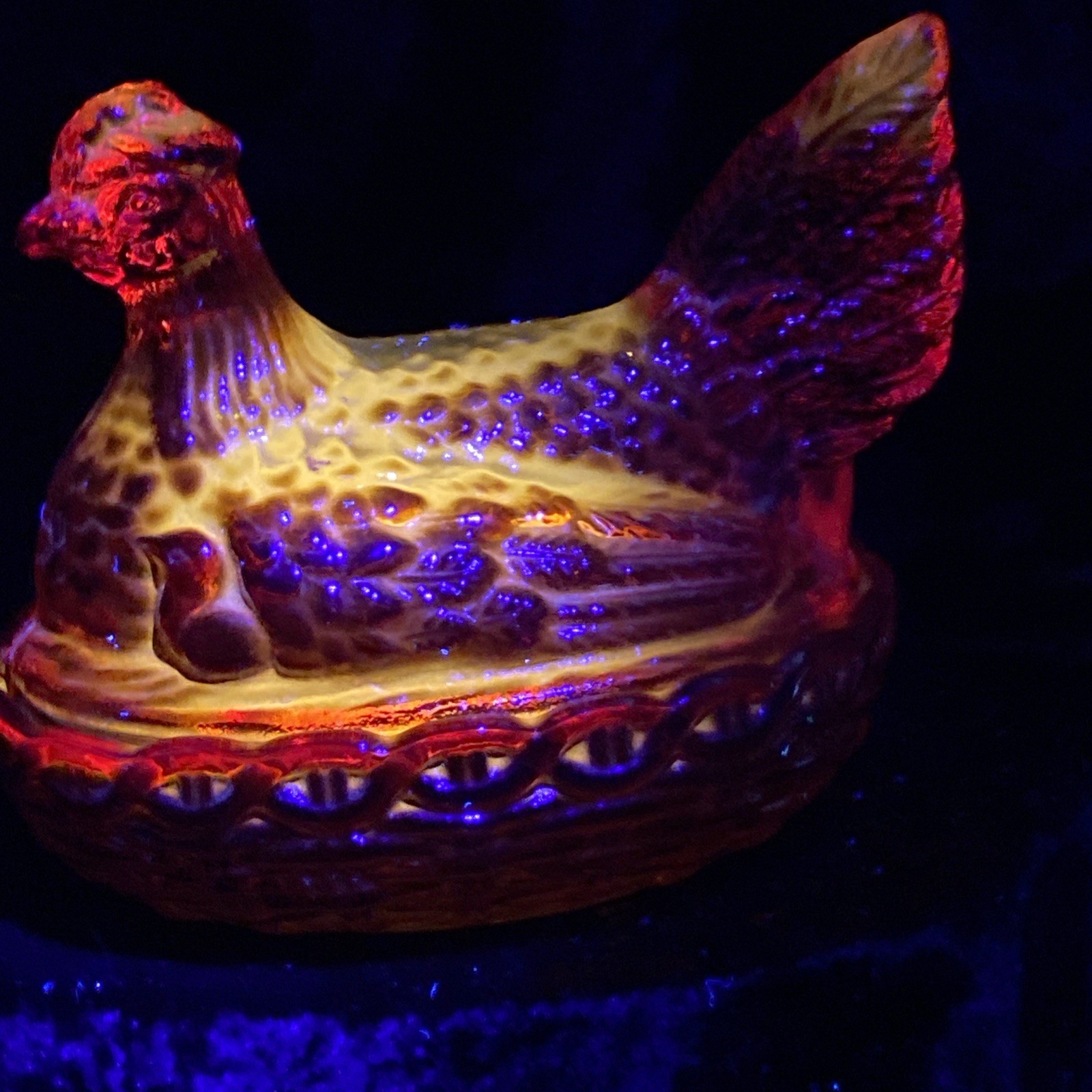 Rare Vintage 6 Inch LE Smith Flame Glass Red Amberina Hen On Nest 2chicks