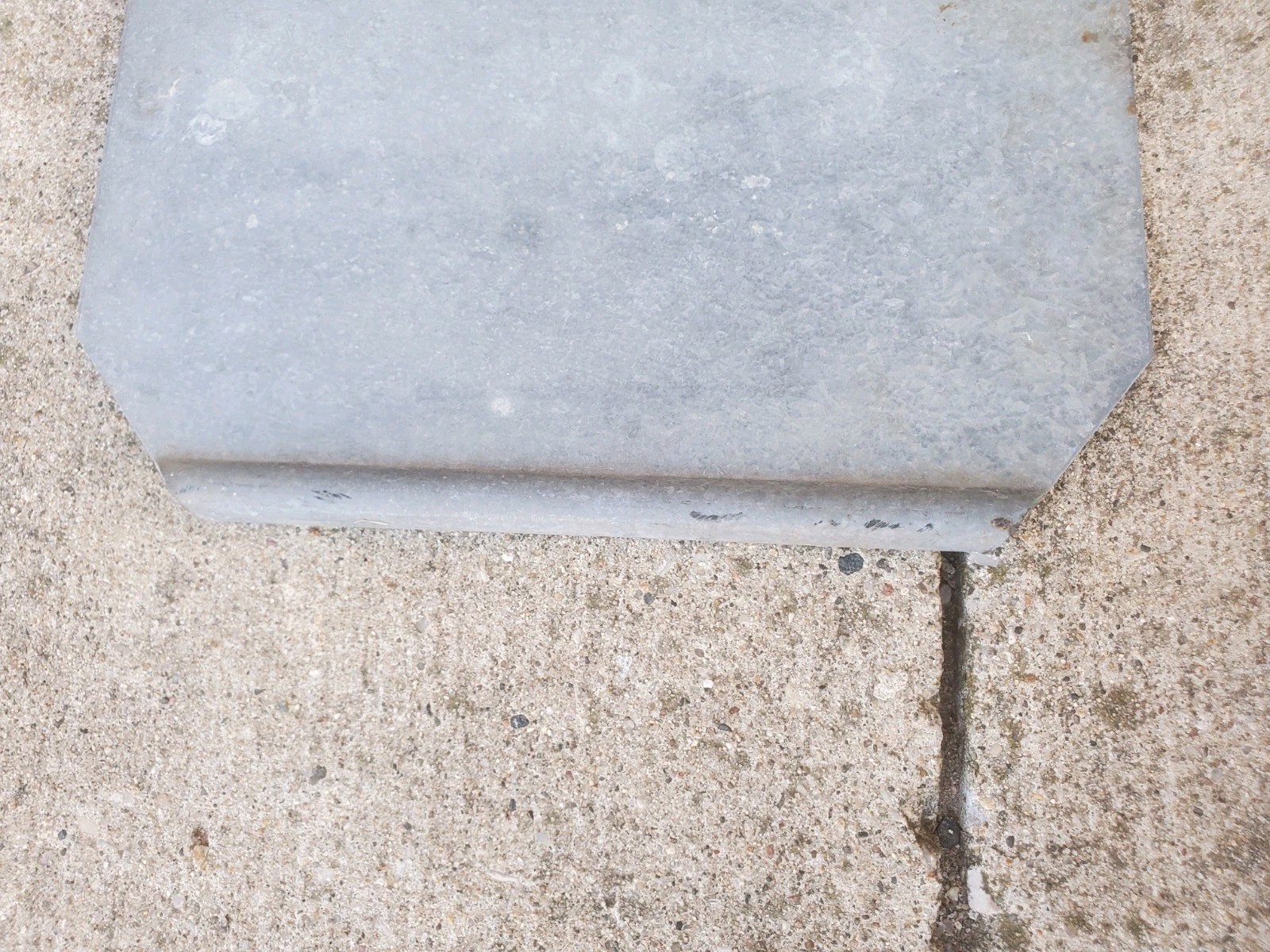 10" Galvanized Metal Smidley Hog Feeder Lid Livestock