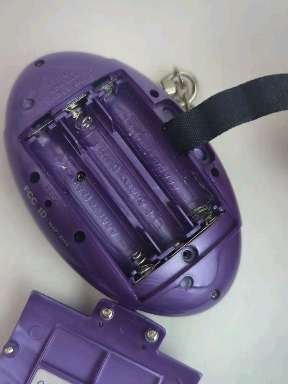 Vintage FRIEND LINK Electronic Handheld Keychain LCD e-Message Playmates 1998