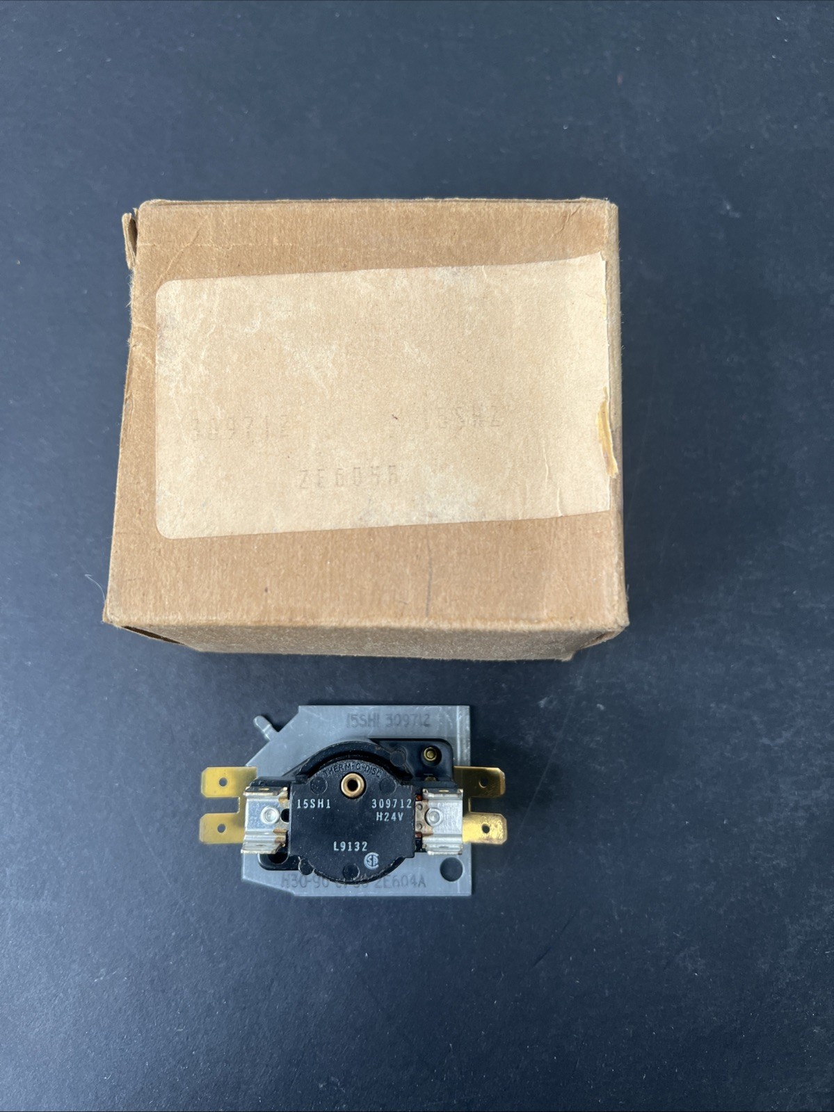 THERMODISC 15SH1 309712 H30-90 CI-40 2E604A HEAT CONTROL SEQUENCER